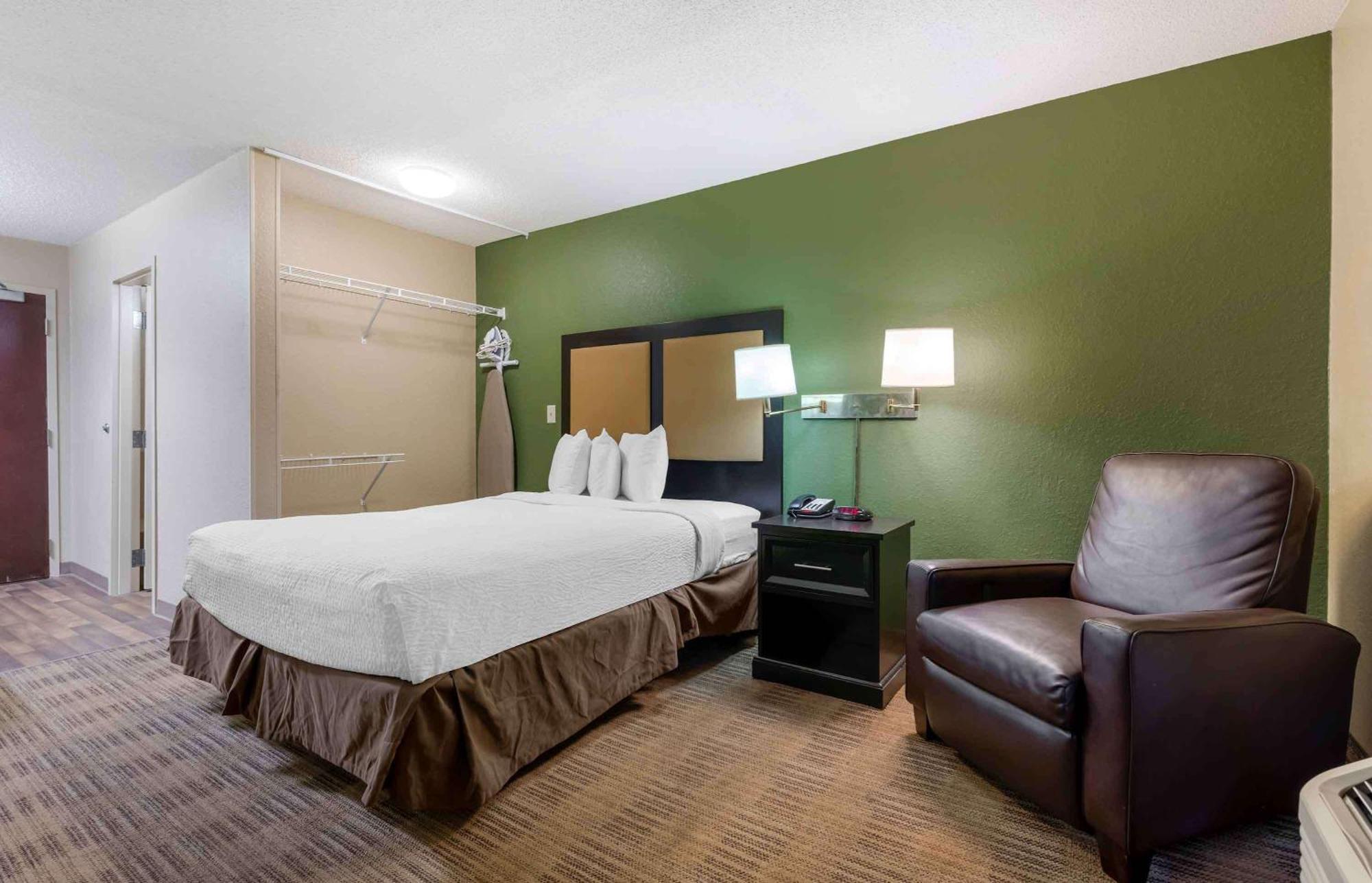 Extended Stay America Select Suites - Jacksonville - Lenoir Avenue East Dış mekan fotoğraf